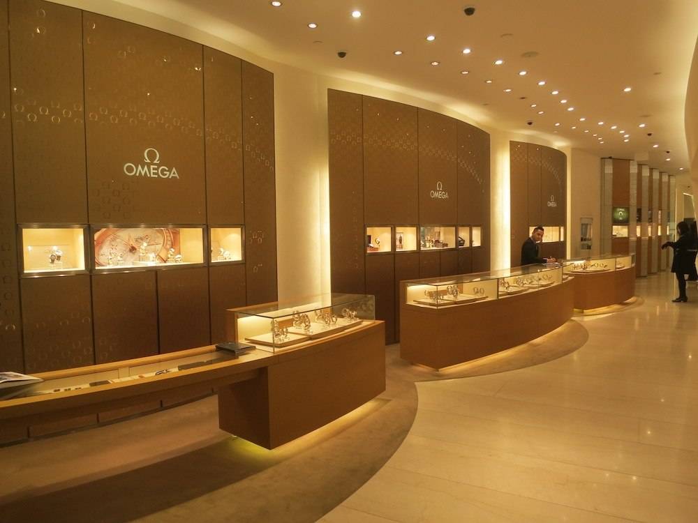 Inside OMEGA s New York Boutique A Detailed Look at Five Unique