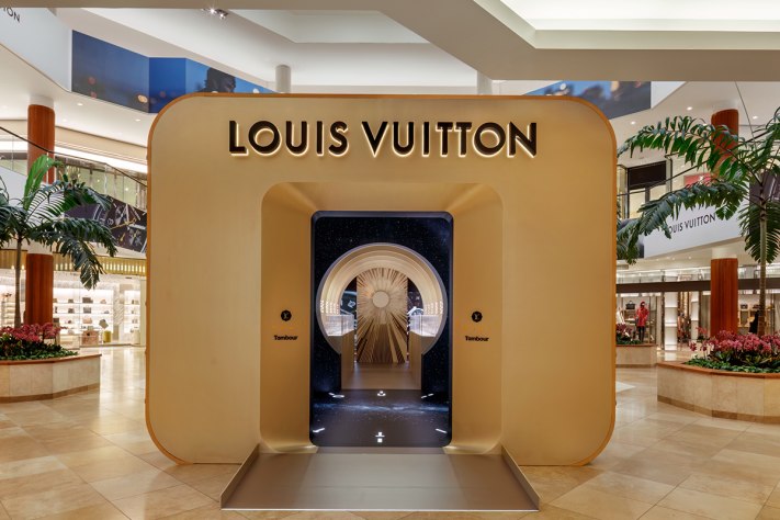 Louis Vuitton Building Archives