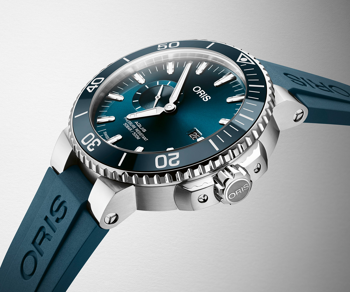 Oris aquis outlet blue dial